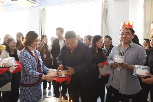 乾港生日會(huì) 乾港生日會(huì)